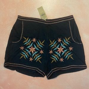 NWT American Eagle Floral Embroidered Casual Summer Shorts with Pockets - XS